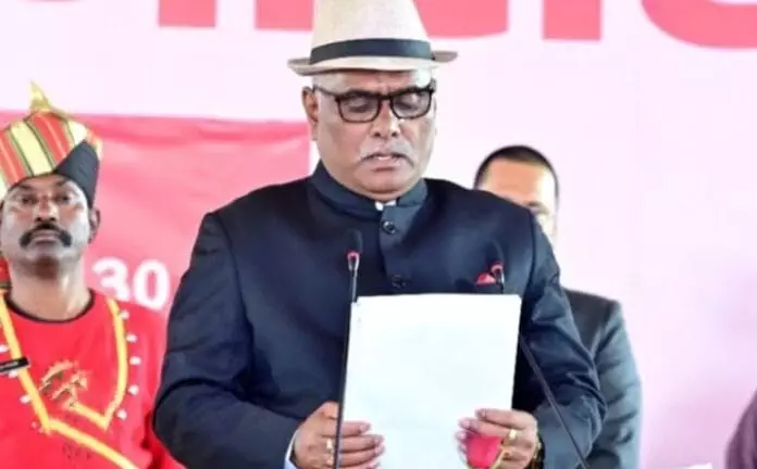 रांची उत्पाद एवं मद्य निषेध विभाग के मंत्री योगेंद्र प्रसाद ने कहा है कि एमआरपी से अधिक दर पर शराब बेचने पर होगी सख्त कार्रवाई