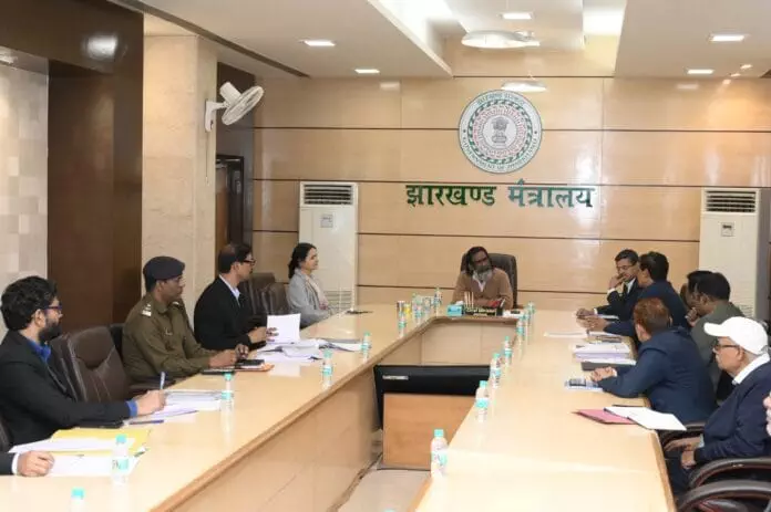 राजधानी रांची के री- डेवलपमेंट प्लान तथा यातायात व्यवस्था को लेकर मुख्यमंत्री ने की अहम बैठक
