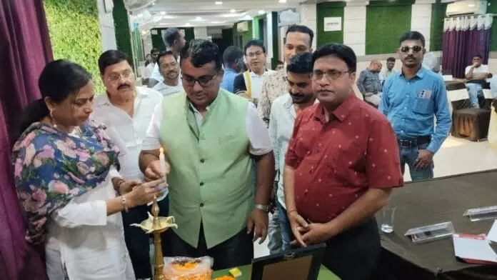 पंडरा स्थित होटल स्टार लोटस लोटस में फेडरेशन ऑफ ऑल व्यापार संगठन की बैठक संपन्न