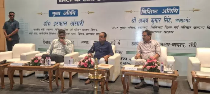 निजी अस्पताल मरीजों के ईलाज में नहीं बरतें लापरवाही-डॉ इरफान अंसारी